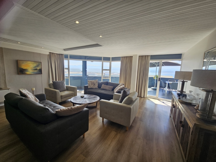 3 Bedroom Property for Sale in Plettenberg Bay Central Western Cape